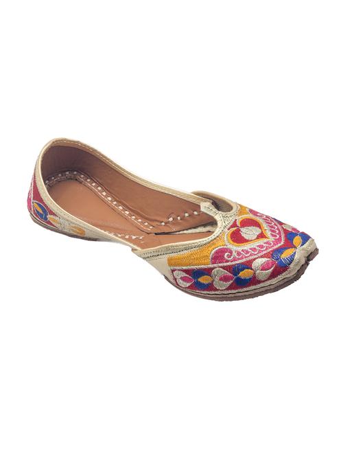 multi colored slip on jutis - 14478549 - Very Small Image - 1
