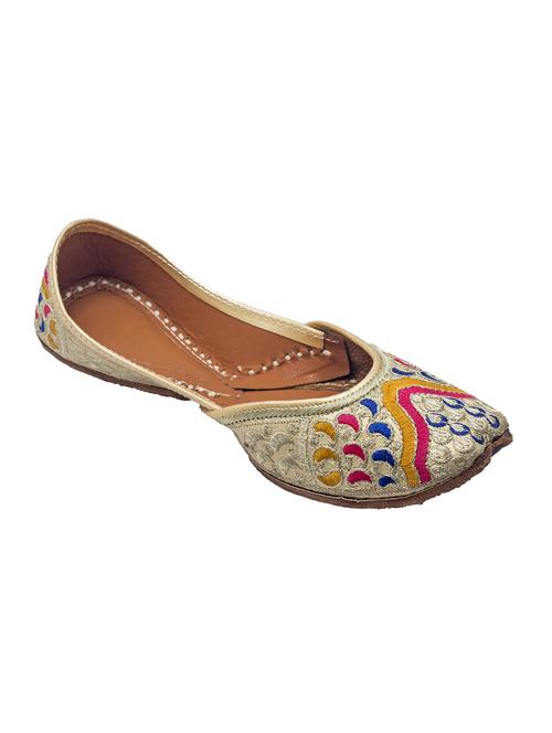 multi colored slip on jutis - 14478560 - Very Small Image - 1