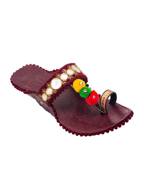 maroon fabric ethnic kolhapuris - 14479326 - Very Small Image - 1