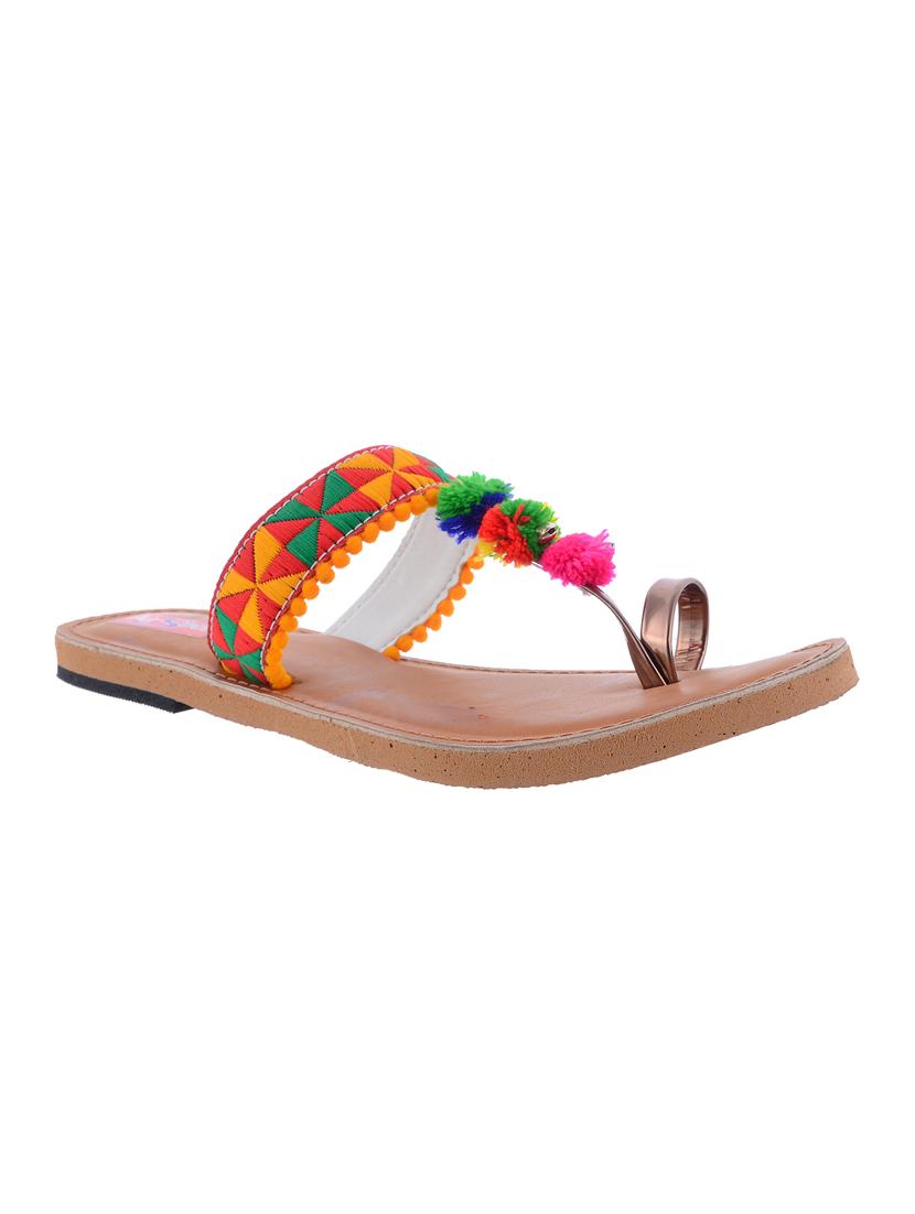 multi colored one toe kolhapuri