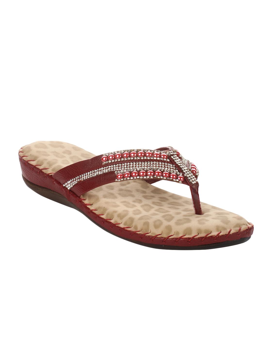 maroon toe separator slippers - 14501123 - Zoom Image - 1