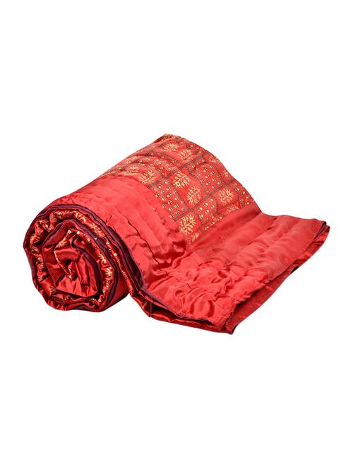 Maroon Base Golden Contemporary Print Single Quilt - 14509798 - Standard Image - 1