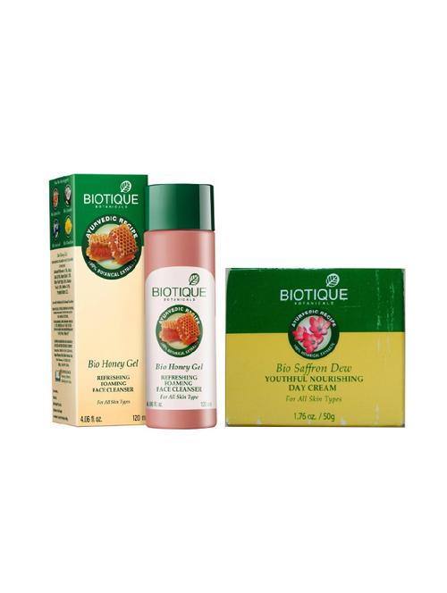 Biotique Honey Gel Refreshing Foaming Face Cleanser(120ML), Saffron Dew Youthful Nourishing Day Cream(50GM) - 14511055 - Very Small Image - 1