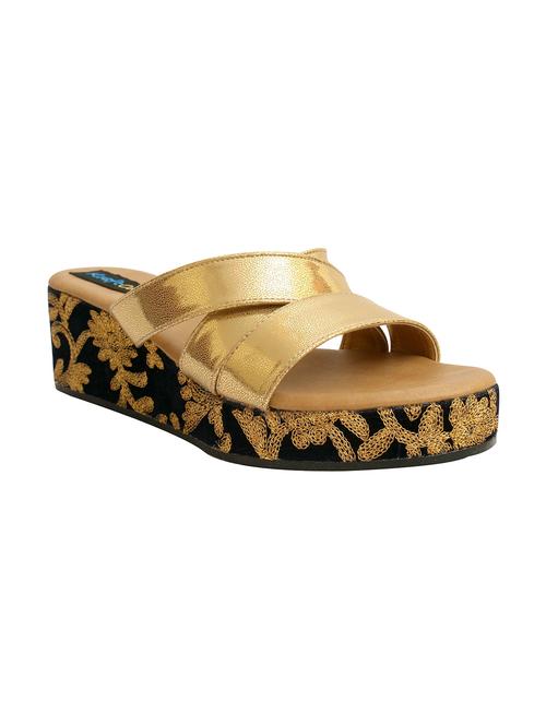 gold platforms wedge - 14520909 - Very Small Image - 1