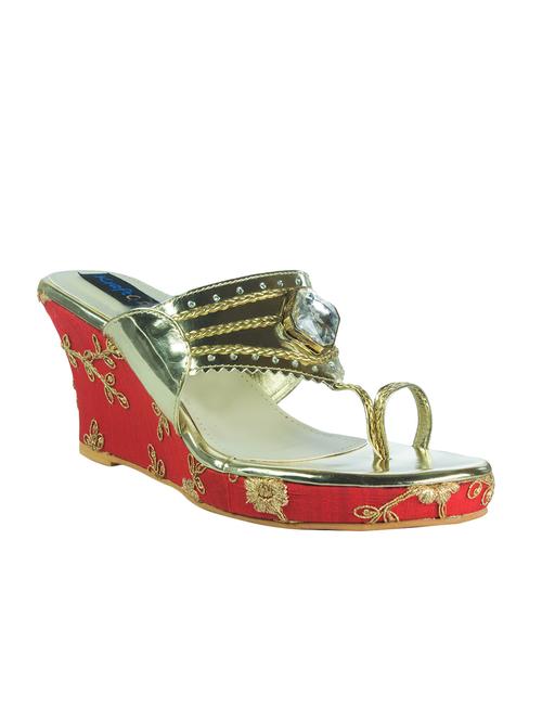 gold one toe wedge - 14520925 - Very Small Image - 1