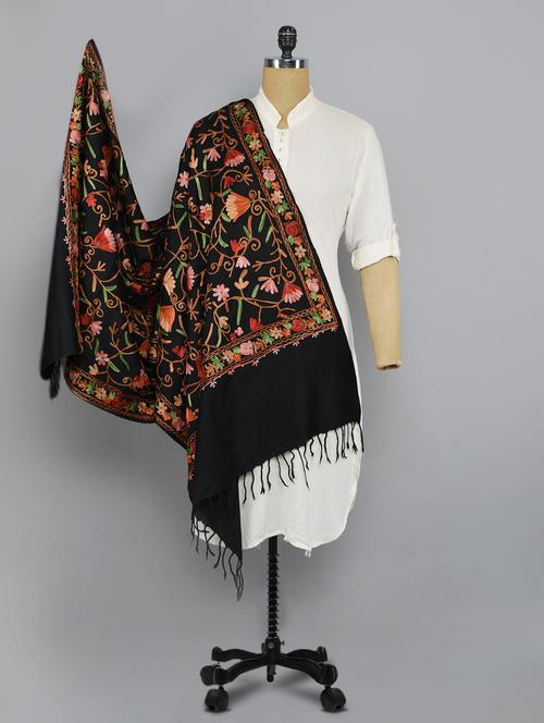 black woolen shawl - 14521596 - Very Small Image - 1