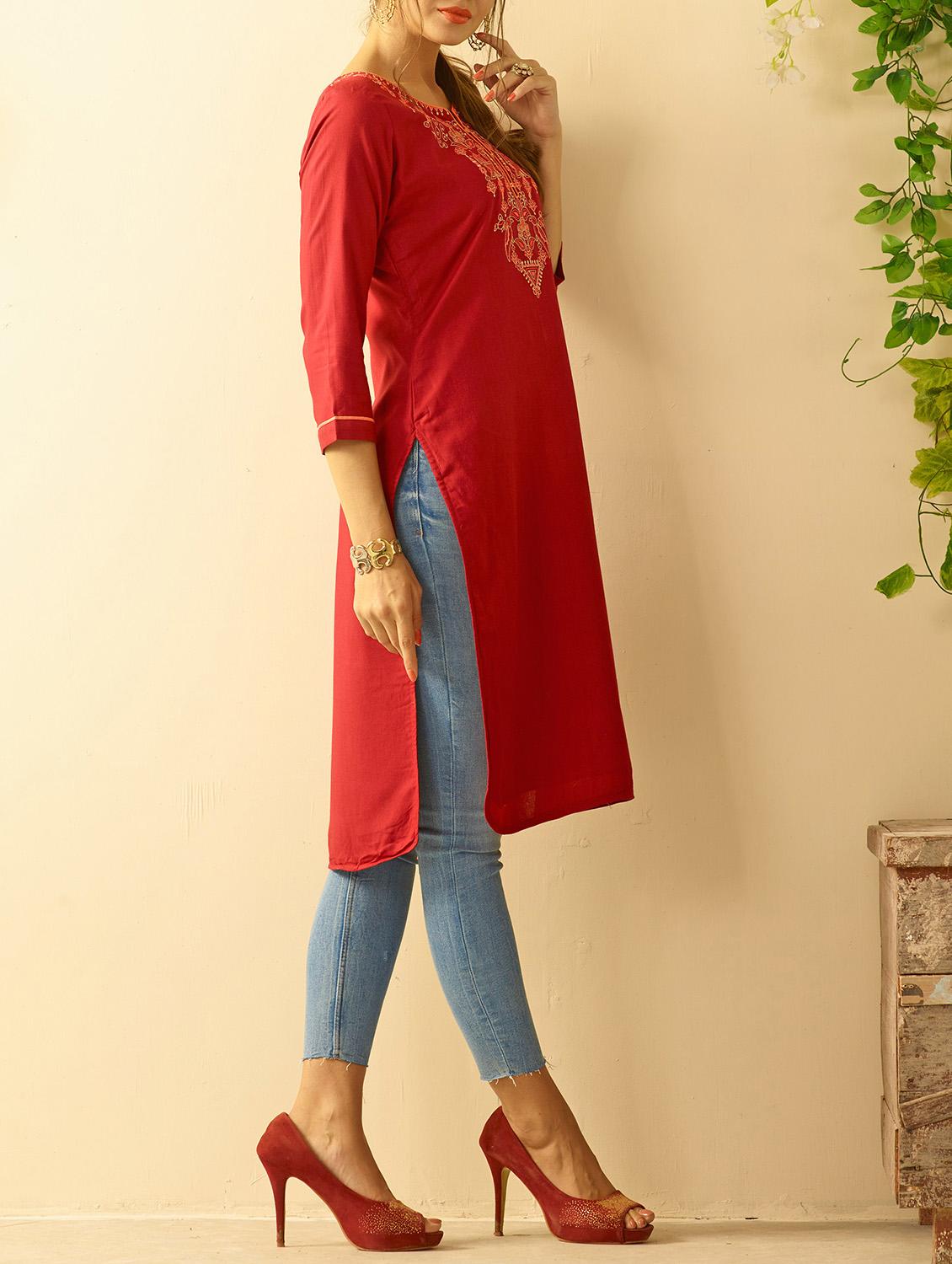 red rayon straight kurta - 14522737 - Zoom Image - 2