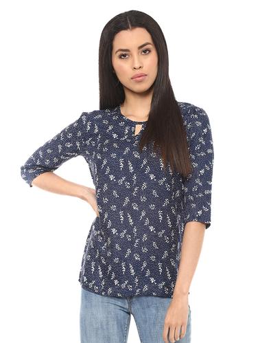 Leaf print key hole neck top - 14531881 - Very Small Image - 1