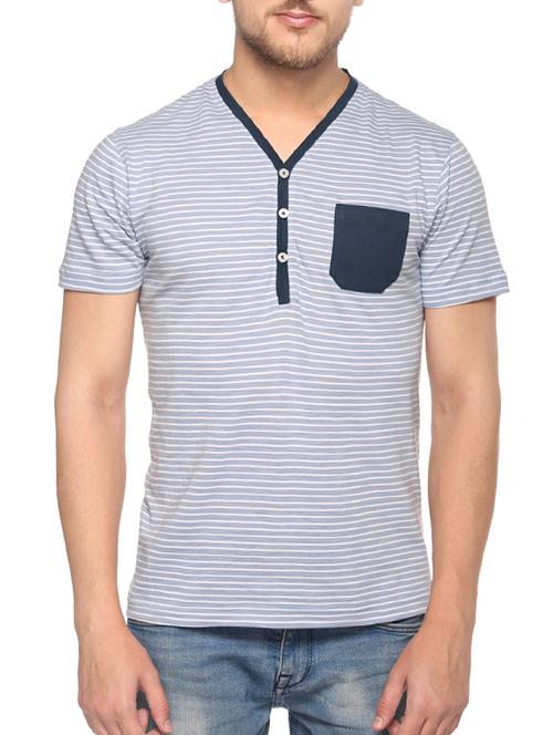 blue cotton pocket t-shirt - 14532531 - Very Small Image - 1
