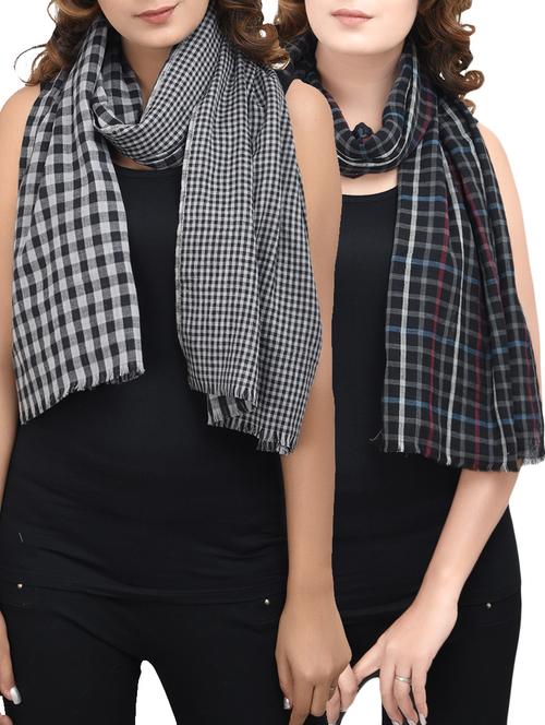 Set of 2 multi colored checkered stole - 14547368 - Standard Image - 1