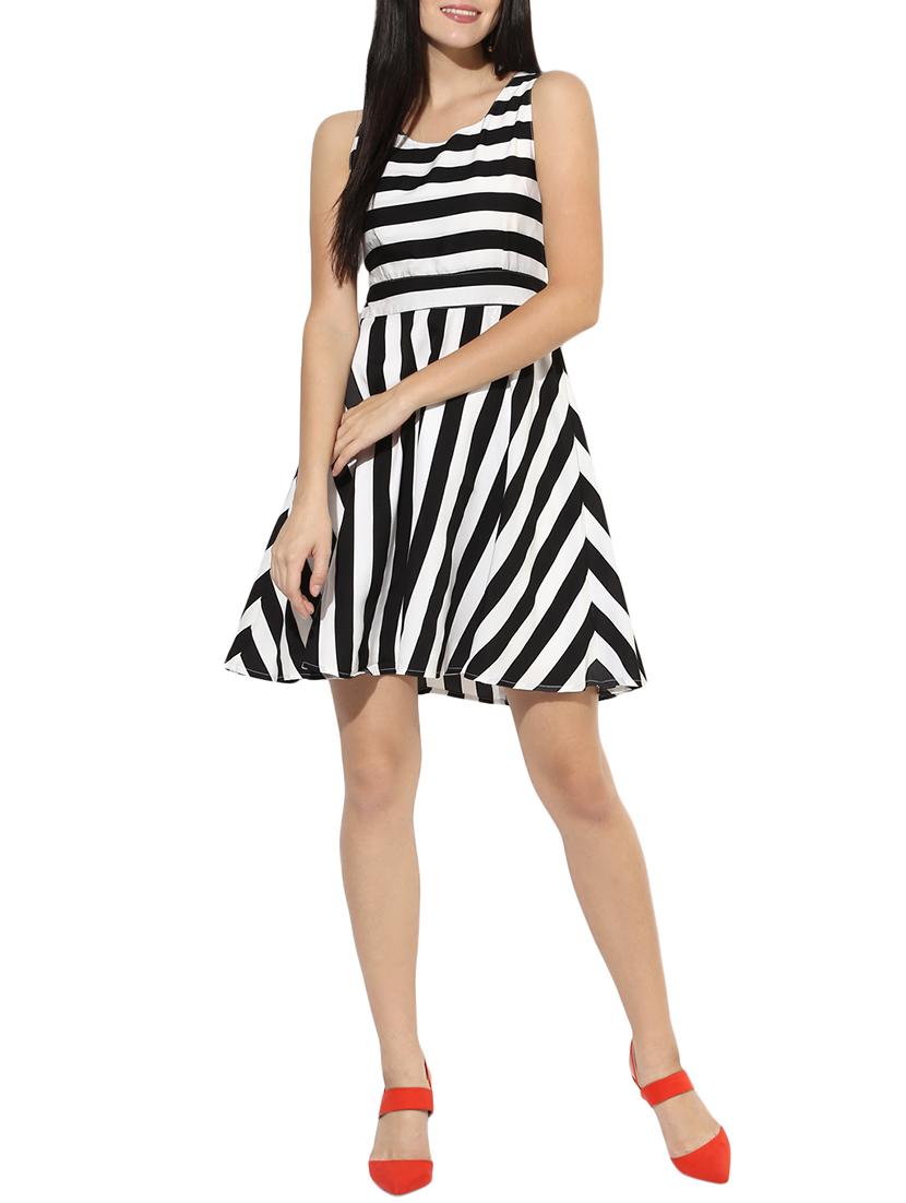 criss-cross back striped dress - 14576332 - Zoom Image - 1