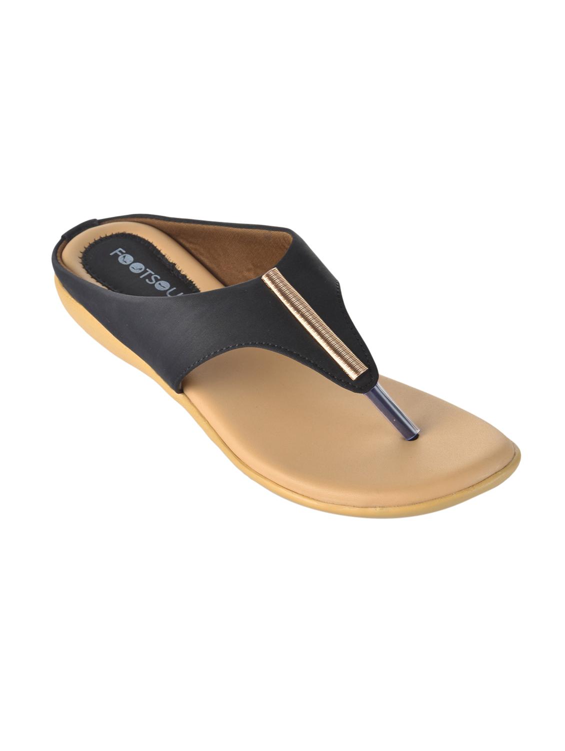 black toe separator slippers - 14591640 - Zoom Image - 1