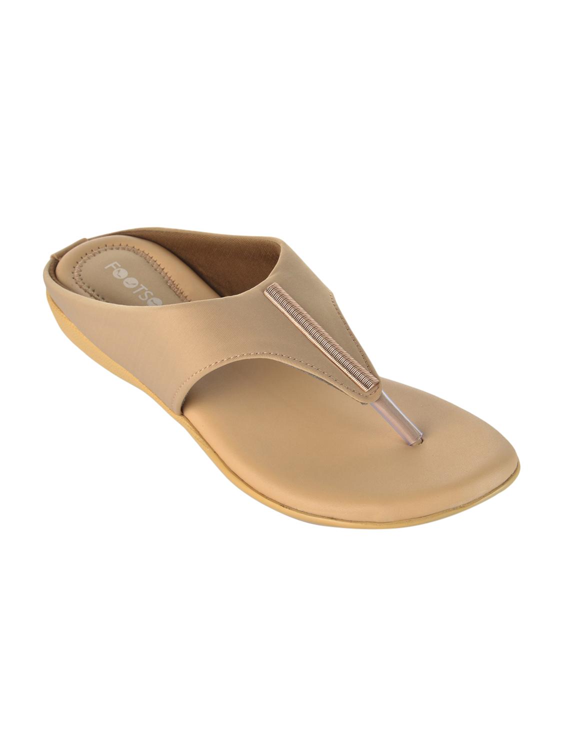 beige toe separator slippers - 14591642 - Zoom Image - 1