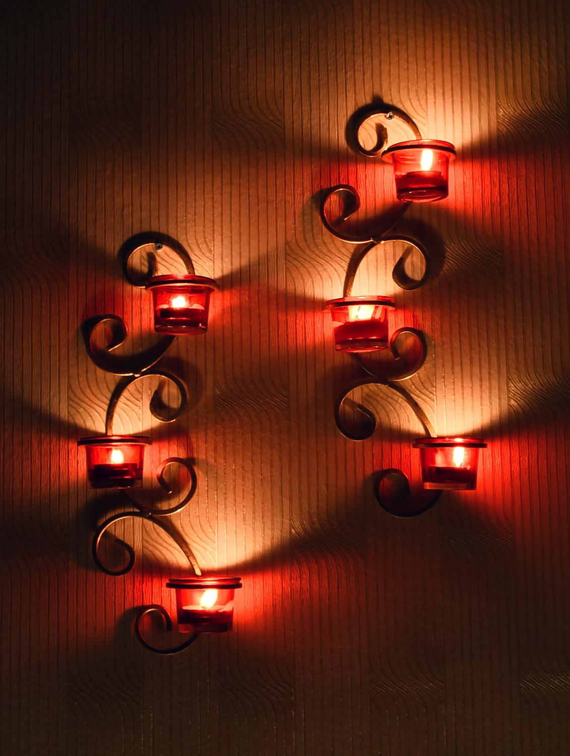 set of 2 metallic gold wall sconce with red and clear glasses - 14593486 - Zoom Image - 2