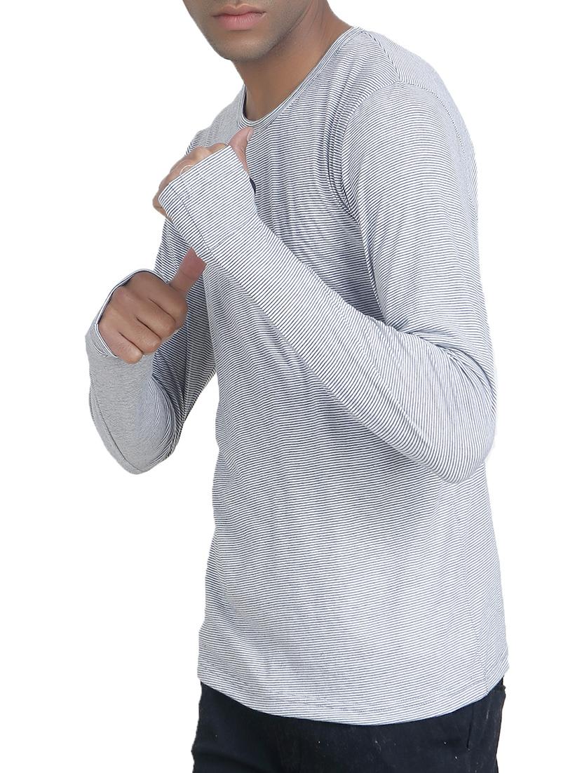 white cotton thumb hole t-shirt - 14619396 - Zoom Image - 2