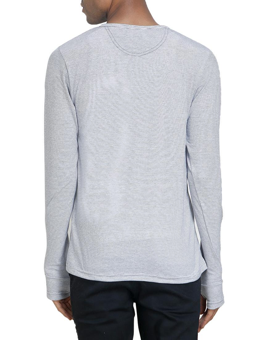 white cotton thumb hole t-shirt - 14619396 - Zoom Image - 3