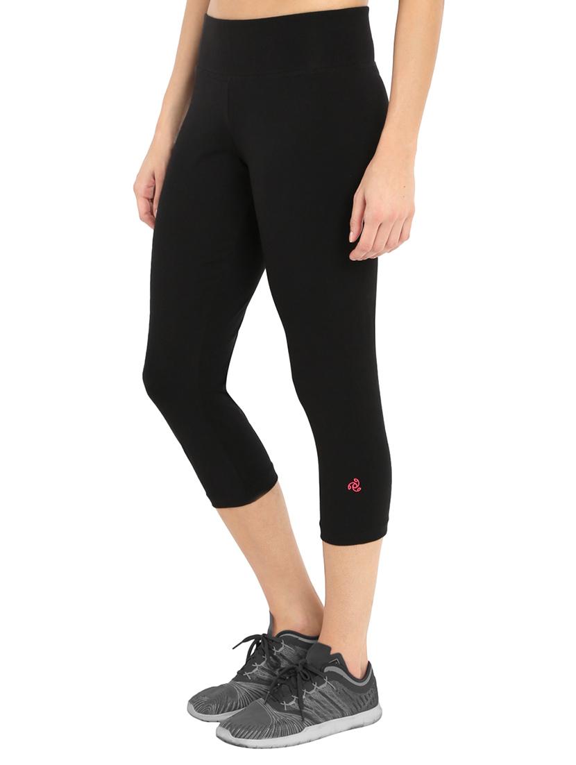mid rise sports capri - 14638395 - Zoom Image - 2