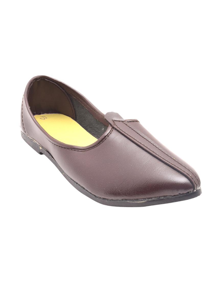 brown leatherette slip on mojari - 14641253 - Zoom Image - 1