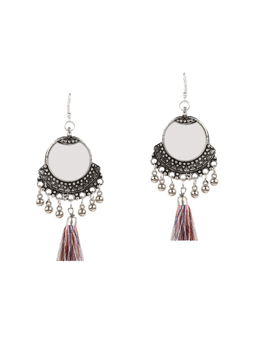 silver metal chandbali earrings - 14649282 - Zoom Image - 1