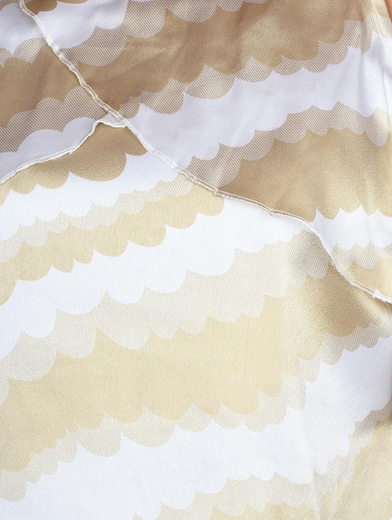 white sleeveless top - 14676903 - Zoom Image - 4
