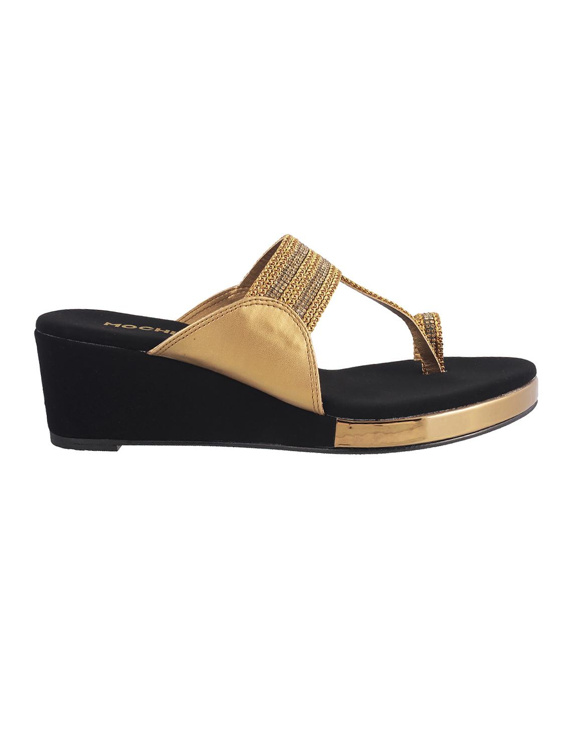 gold one toe wedge - 14698181 - Zoom Image - 2