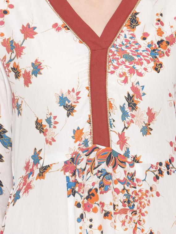 white cotton flared kurta - 14712670 - Zoom Image - 4