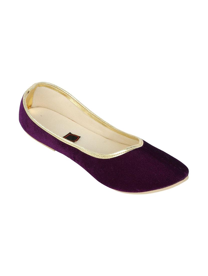 purple slip on jutis - 14799611 - Zoom Image - 1