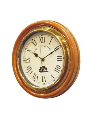 wooden vinatge wall clock - 14850490 - Standard Image - 2