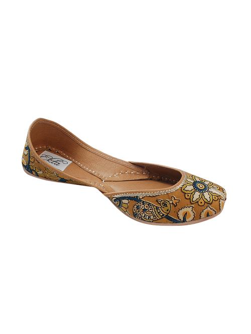 green slip on jutis - 14865334 - Very Small Image - 1