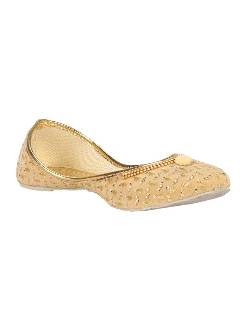 beige slip on jutis - 14882785 - Zoom Image - 2