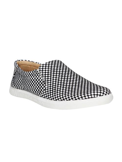 white leatherette casual slipon - 14890147 - Very Small Image - 1