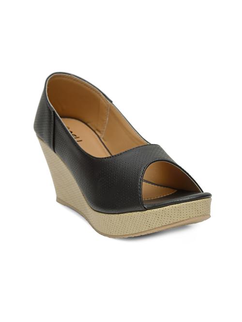 Nell women Beige footwear - 14910372 - Standard Image - 1