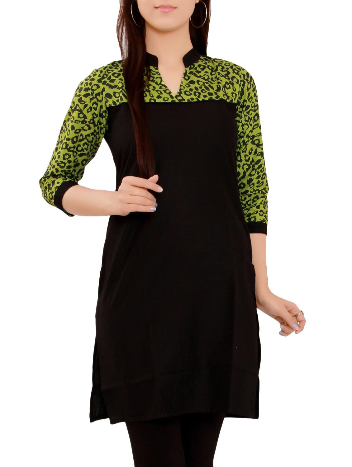 black colored cotton straight kurta - 14914667 - Zoom Image - 1