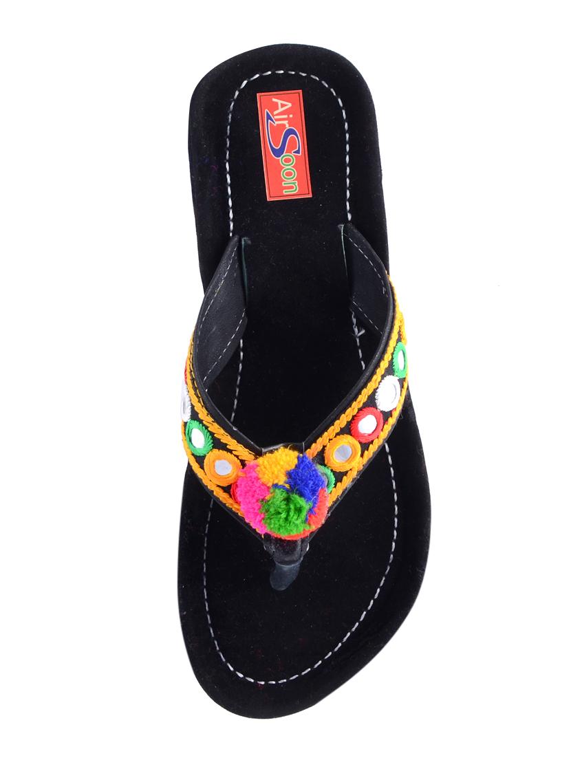 black ethnic toe separator sandals - 14924745 - Zoom Image - 3