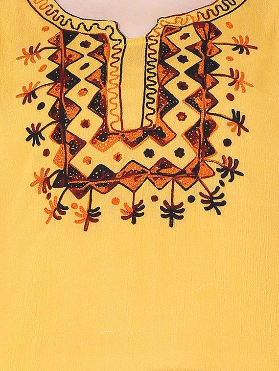 bell sleeved embroidered top - 14944745 - Zoom Image - 3
