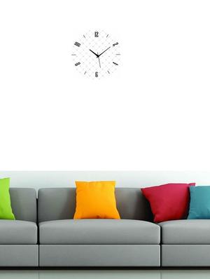 round shape analog wall clock - 14985364 - Standard Image - 2