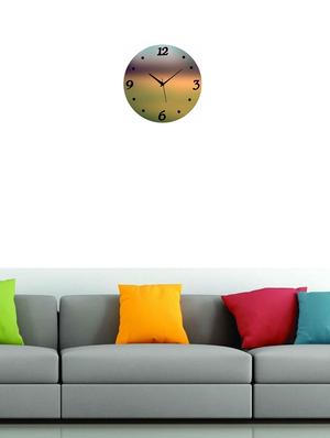 round shape analog wall clock - 14985415 - Standard Image - 2