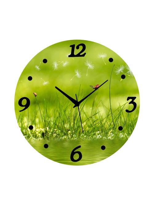 round shape analog wall clock - 14985489 - Standard Image - 1