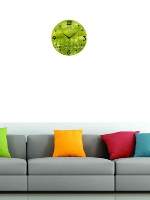 round shape analog wall clock - 14985489 - Standard Image - 2