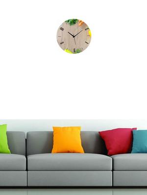 round shape analog wall clock - 14985498 - Standard Image - 2