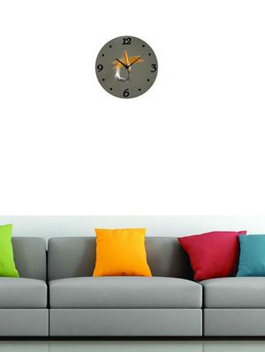 round shape analog wall clock - 14985503 - Standard Image - 2