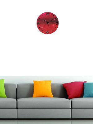 round shape analog wall clock - 14985505 - Standard Image - 2