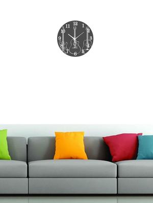 round shape analog wall clock - 14985573 - Standard Image - 2