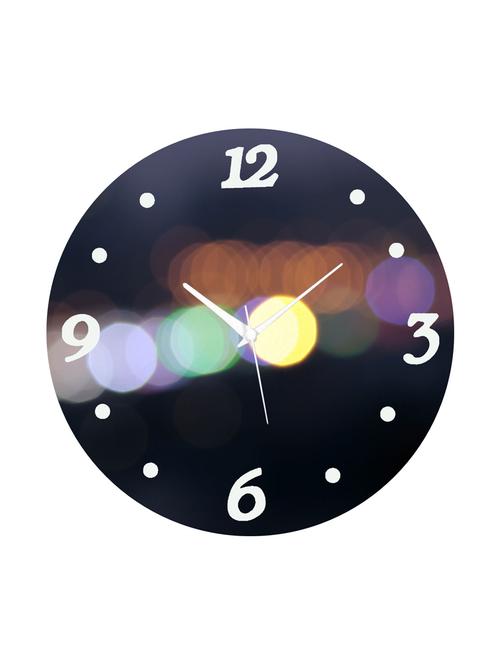 round shape analog wall clock - 14985597 - Standard Image - 1