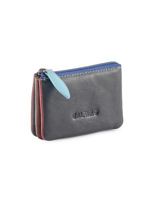 black leather regular clutch - 14988052 - Standard Image - 4