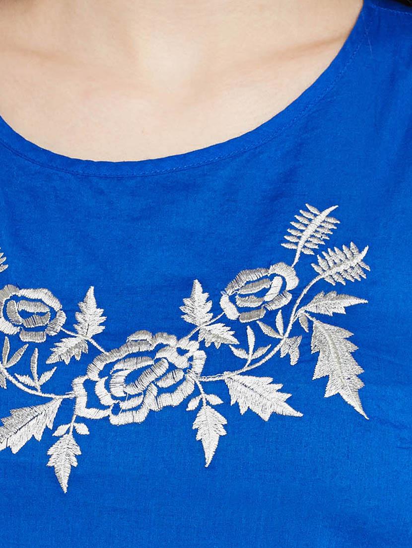 button up back embroidered top - 14997818 - Zoom Image - 4