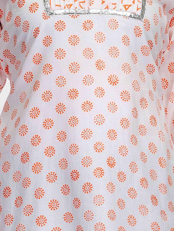 fuchsia designs white cotton straight kurti - 14999512 - Zoom Image - 4