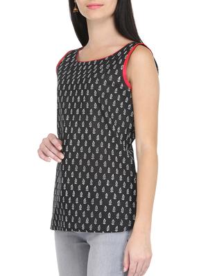 black color cotton straight kurti - 14999519 - Standard Image - 2
