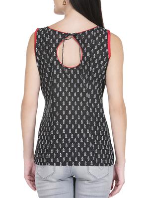 black color cotton straight kurti - 14999519 - Standard Image - 3