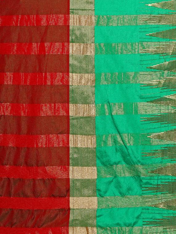 red cotton blend bordered saree with blouse - 15001548 - Zoom Image - 4